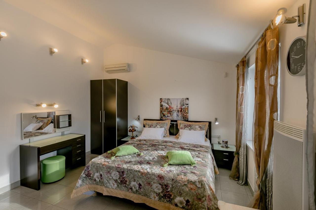 Olive Garden Apartment Petrovac Extérieur photo