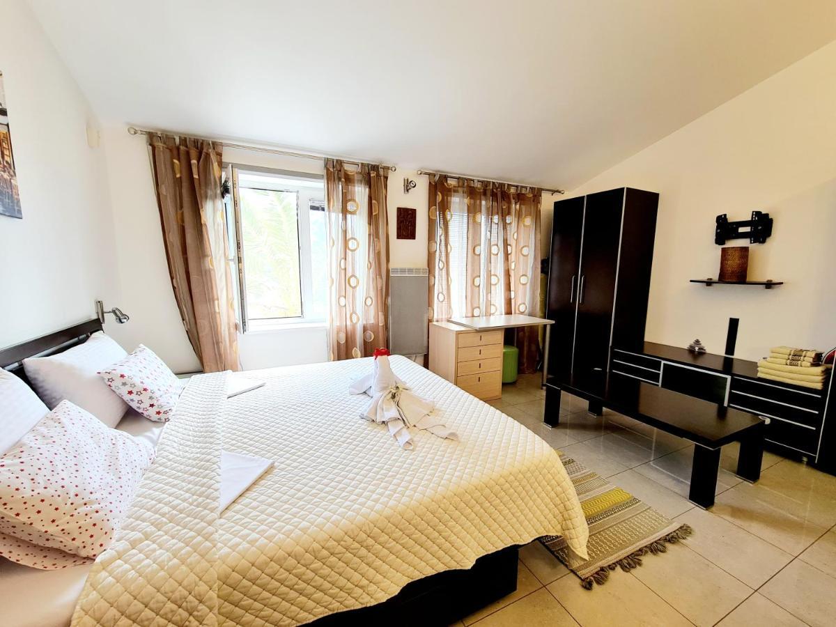 Olive Garden Apartment Petrovac Extérieur photo